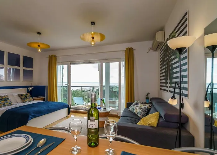 City Break Dream Split